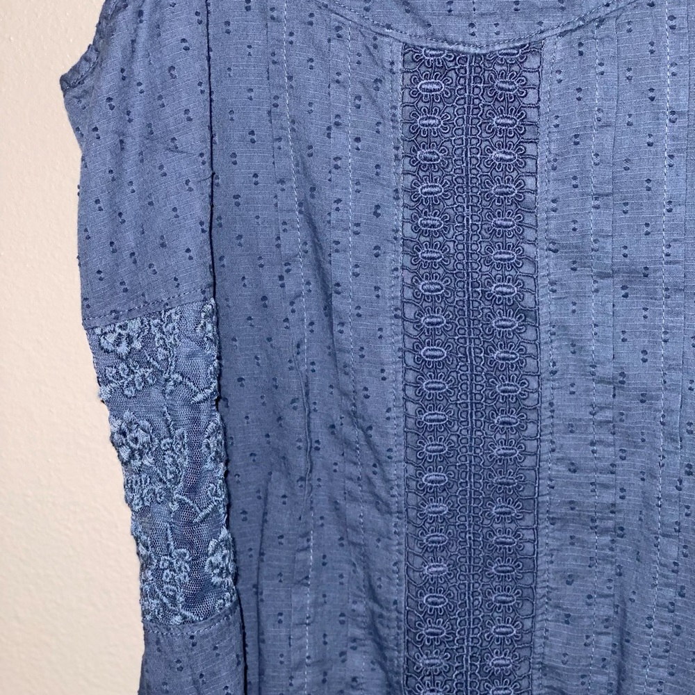 cute tank top 💙 - Picture 3 of 4